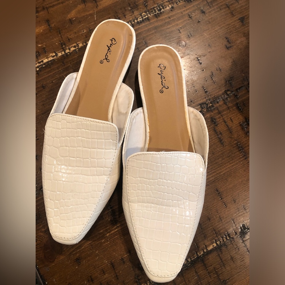 Slip on shoe